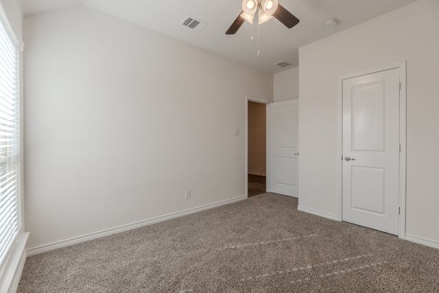 2902 Trusting Way, Aubrey, TX 76227