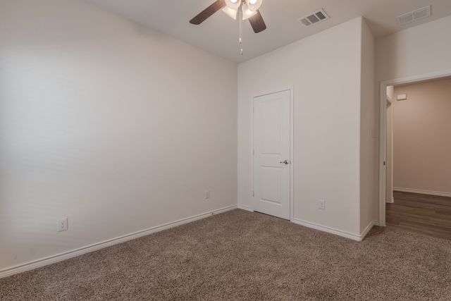 2902 Trusting Way, Aubrey, TX 76227