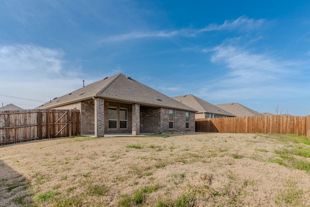 2902 Trusting Way, Aubrey, TX 76227