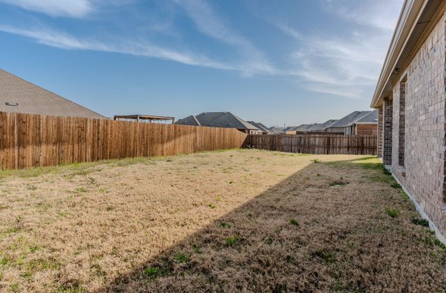 2902 Trusting Way, Aubrey, TX 76227