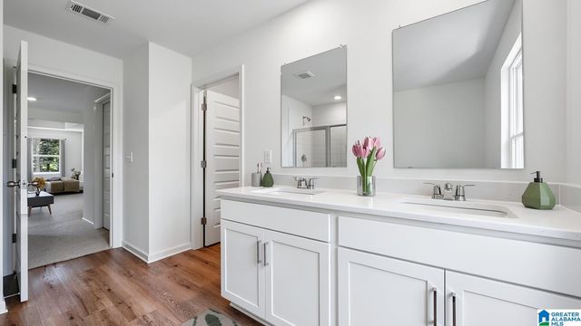705 EMPIRE AVENUE, Chelsea, AL 35043