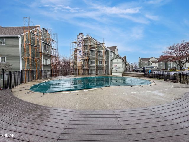 1260 Ski View Drive, Gatlinburg, TN 37738