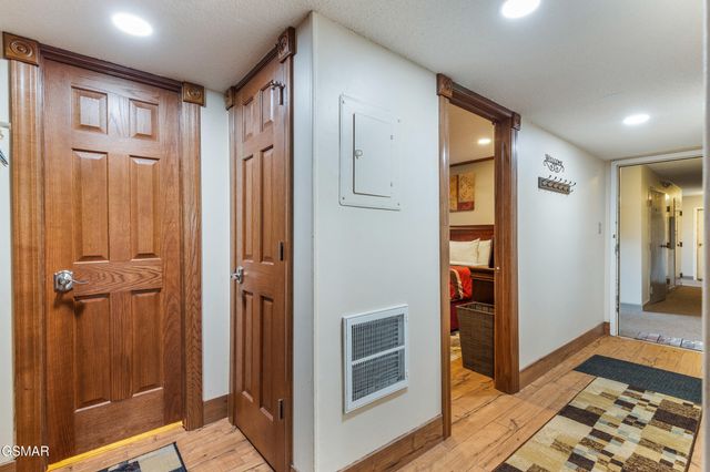 1260 Ski View Drive, Gatlinburg, TN 37738