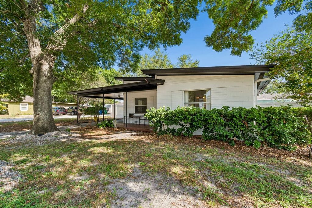 4602 W BAY VILLA AVENUE, Tampa, FL 33629