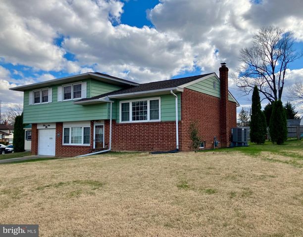 4800 PAULSON DR, Wilmington, DE 19808