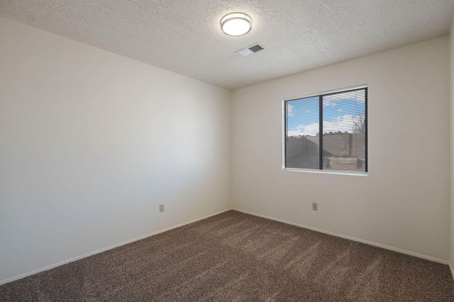 6501 Blue Quail Road NE, Rio Rancho, NM 87144