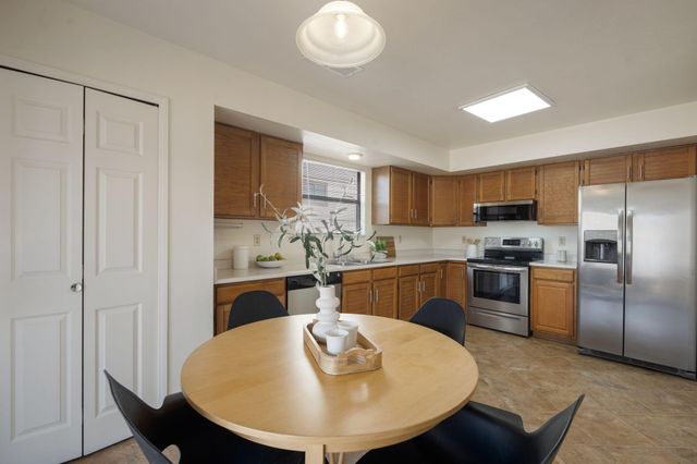 6501 Blue Quail Road NE, Rio Rancho, NM 87144