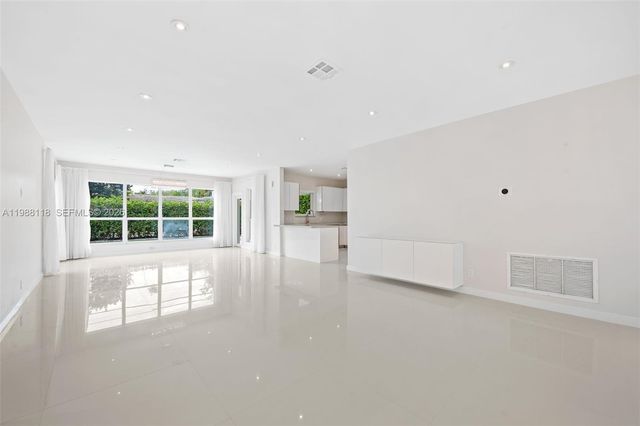 1530 Zuleta Ave, Coral Gables, FL 33146