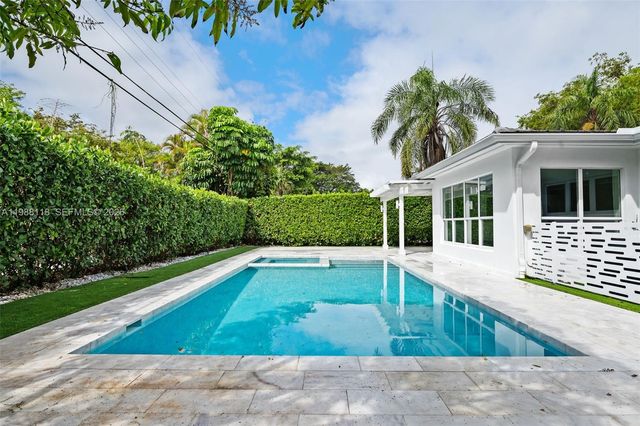 1530 Zuleta Ave, Coral Gables, FL 33146