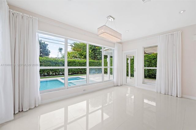 1530 Zuleta Ave, Coral Gables, FL 33146