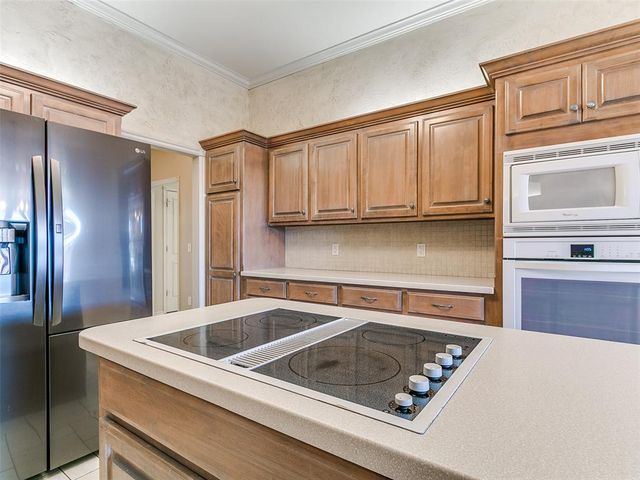 15301 Rocky Mountain Drive, Edmond, OK 73013