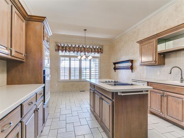 15301 Rocky Mountain Drive, Edmond, OK 73013