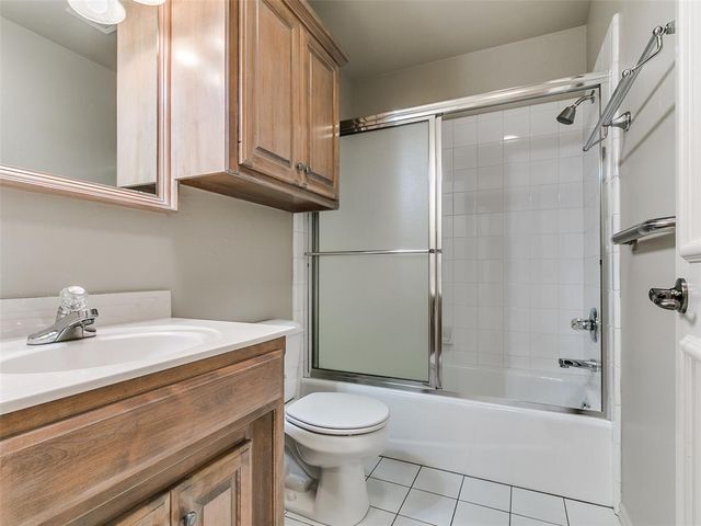 15301 Rocky Mountain Drive, Edmond, OK 73013