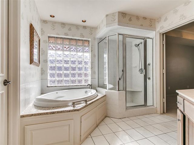 15301 Rocky Mountain Drive, Edmond, OK 73013