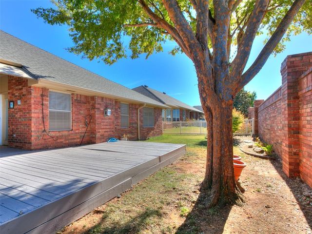 15301 Rocky Mountain Drive, Edmond, OK 73013