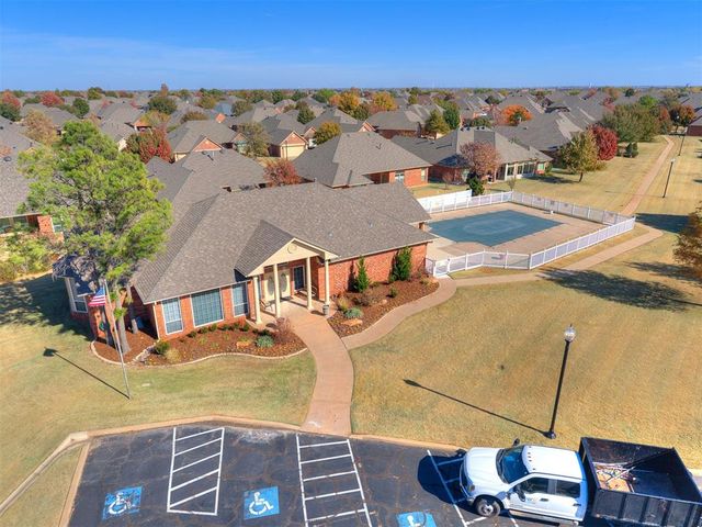 15301 Rocky Mountain Drive, Edmond, OK 73013