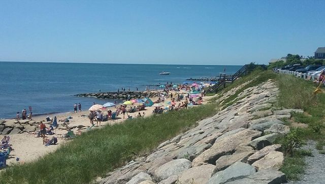 41 Bassett Lane, Dennis, MA 02639