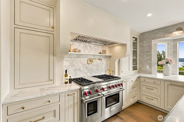 5157 NE Latimer Place, Seattle, WA 98105