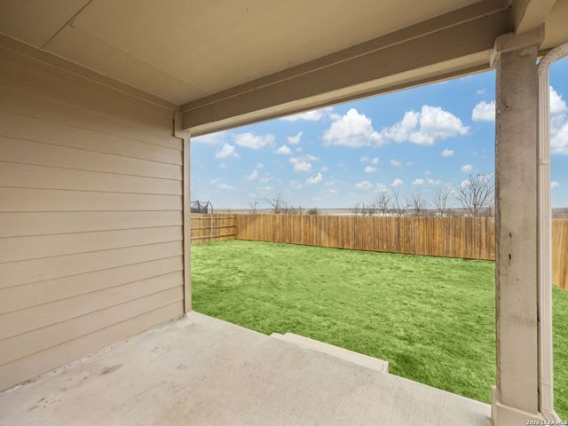 323 Shimmering Cove, San Marcos, TX 78666