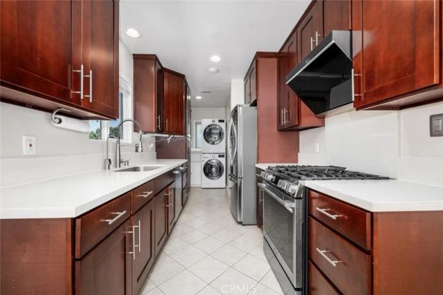 7889 La Casa Way, Buena Park, CA 90620