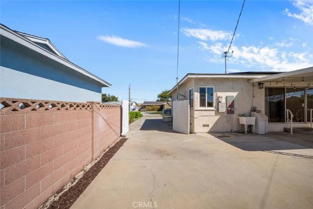7889 La Casa Way, Buena Park, CA 90620