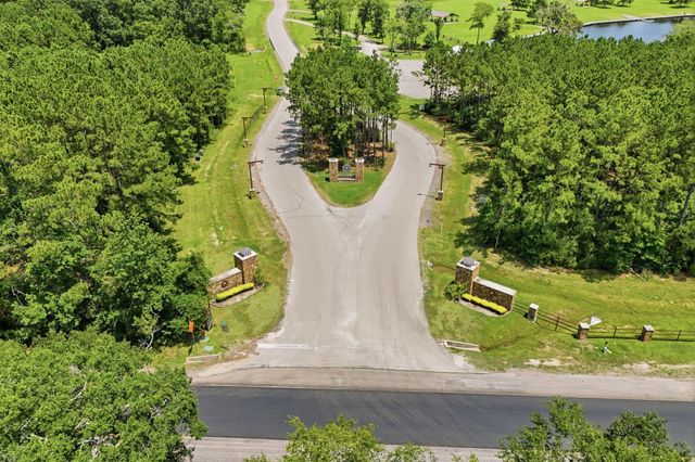 16068 Four Hills Rd, Willis, TX 77378