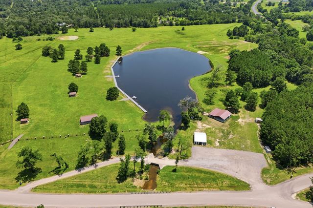 16068 Four Hills Rd, Willis, TX 77378