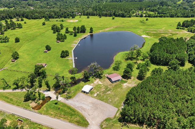 16068 Four Hills Rd, Willis, TX 77378