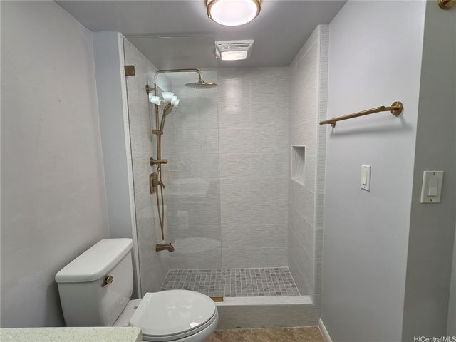 2140 Kuhio Avenue 2010, Honolulu, HI 96815