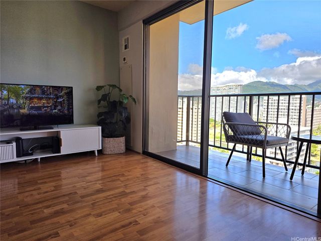 2140 Kuhio Avenue 2010, Honolulu, HI 96815