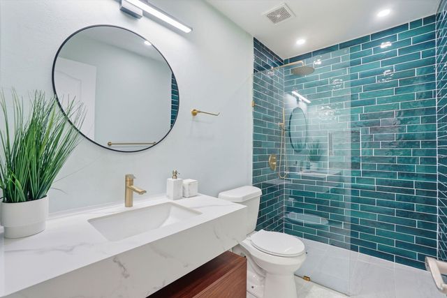 261 Mattie M Kelly Boulevard 261, Destin, FL 32541