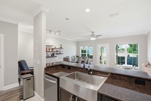 261 Mattie M Kelly Boulevard 261, Destin, FL 32541