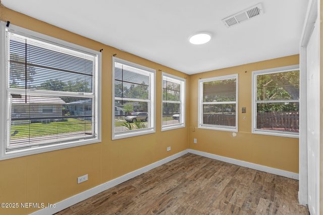 166 KINGSTON Avenue, Daytona Beach, FL 32114