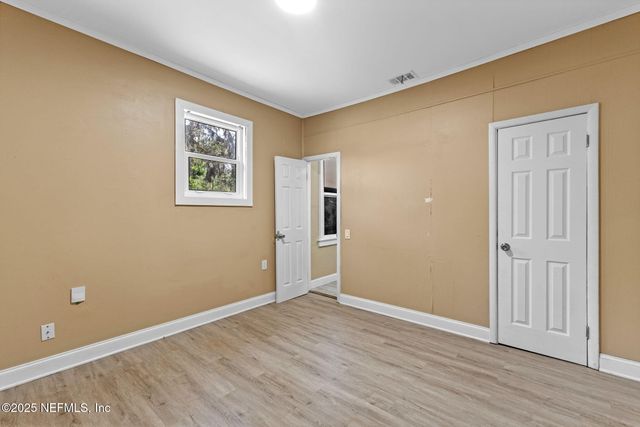 166 KINGSTON Avenue, Daytona Beach, FL 32114