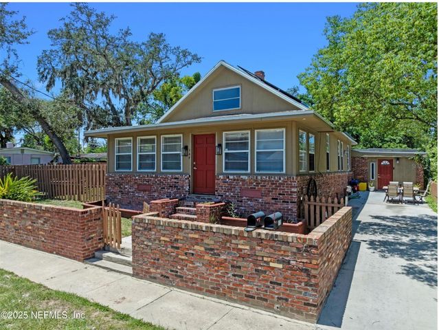 166 KINGSTON Avenue, Daytona Beach, FL 32114