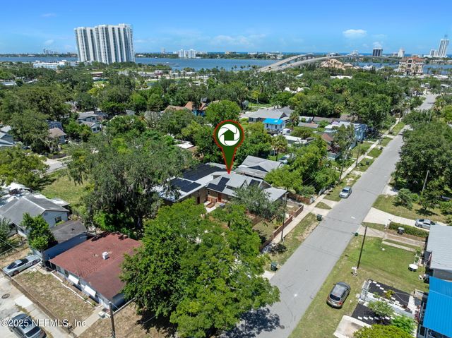 166 KINGSTON Avenue, Daytona Beach, FL 32114