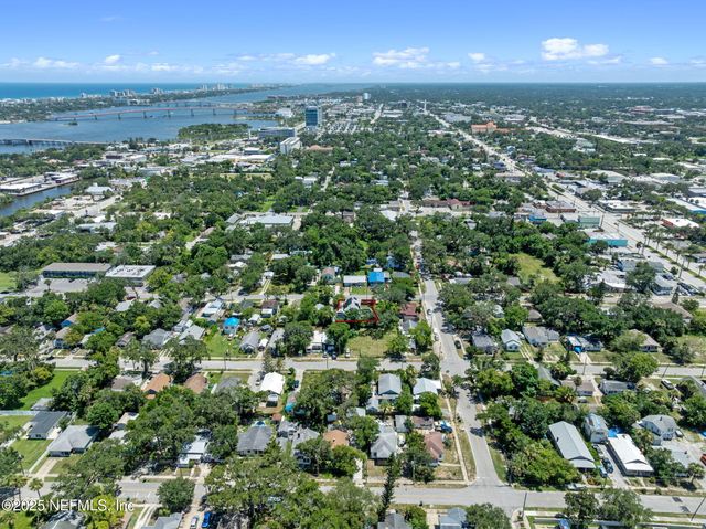 166 KINGSTON Avenue, Daytona Beach, FL 32114