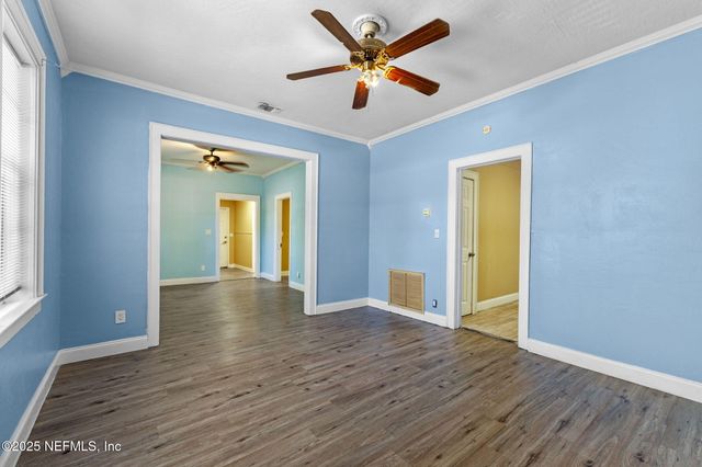 166 KINGSTON Avenue, Daytona Beach, FL 32114