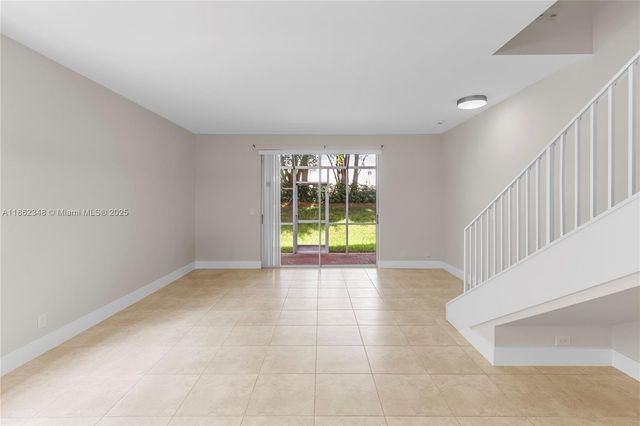 1081 Sorrento Dr 1081, Weston, FL 33326