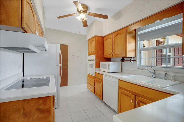4511 LESLYN COURT, Orlando, FL 32806