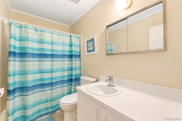 4 Balsam Court 4, Selden, NY 11784