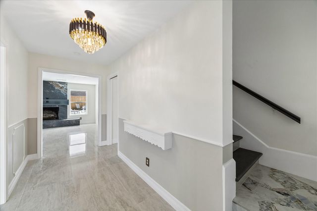 2302 Brooktree Drive, Houston, TX 77008