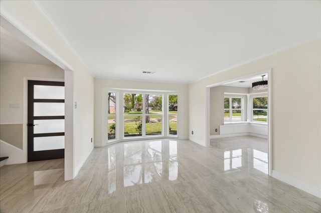 2302 Brooktree Drive, Houston, TX 77008