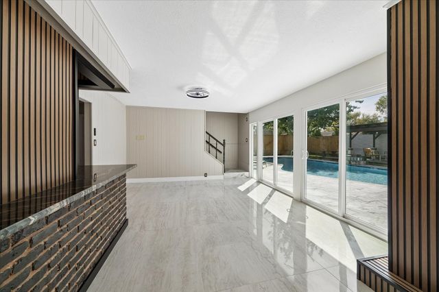 2302 Brooktree Drive, Houston, TX 77008