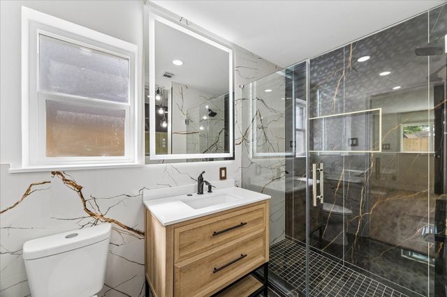 2302 Brooktree Drive, Houston, TX 77008