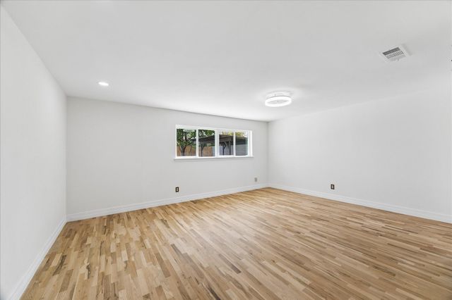 2302 Brooktree Drive, Houston, TX 77008