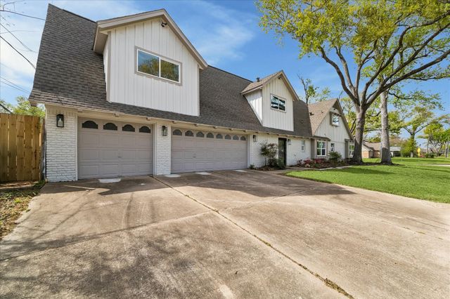 2302 Brooktree Drive, Houston, TX 77008