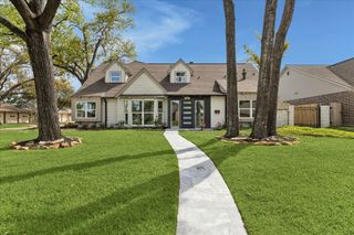 2302 Brooktree Drive, Houston, TX 77008