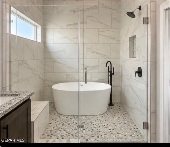 7421 RIO RIMAC Drive, El Paso, TX 79934
