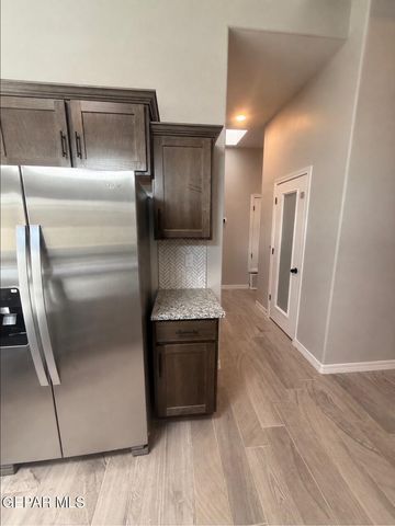 7421 RIO RIMAC Drive, El Paso, TX 79934